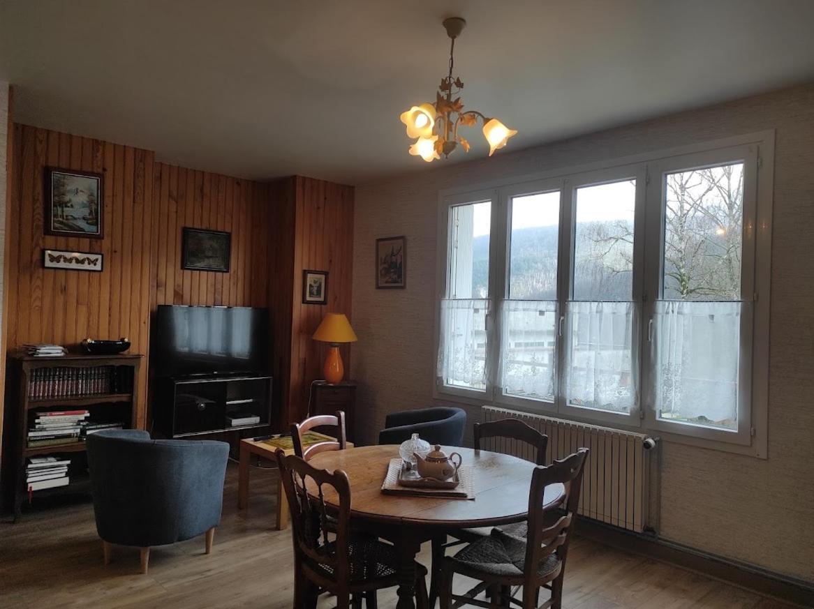 La Lisiere Appartement 2 Chambres Revin  Exterior photo